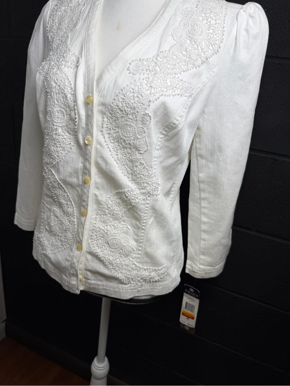 Chaps White Embroidered Button-Front Women’s Shirt/Jacket , puff sleeve NWT Med
